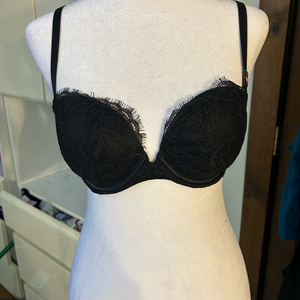 Victoria's Secret Very Sexy Multi way Black Lace Bra
